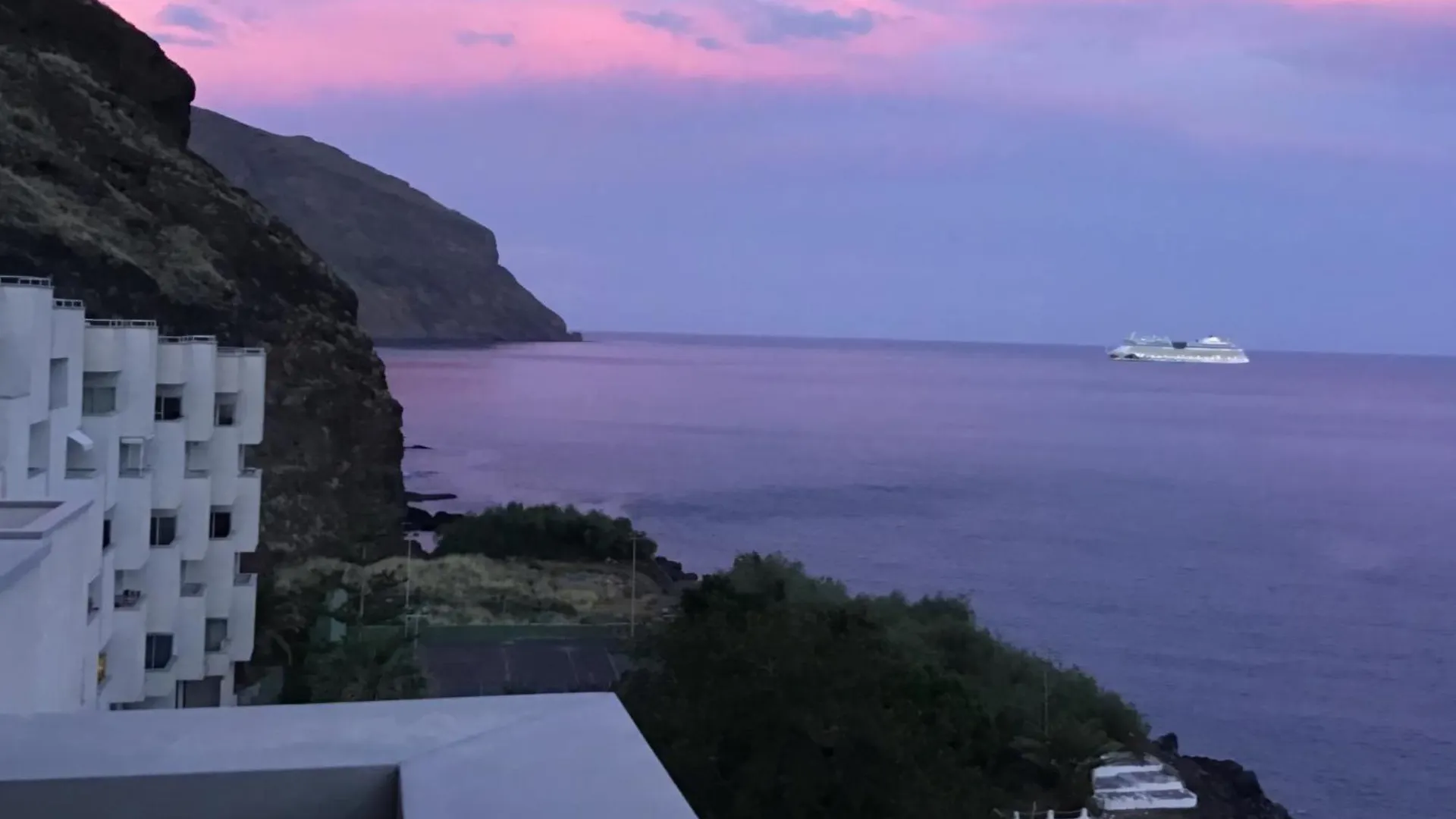 Ocean Front Playa Chica Apartment Santa Cruz de Tenerife